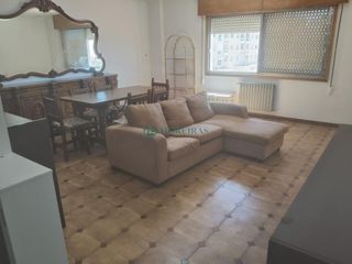 Etagenwohnung in Carballiño (O)
