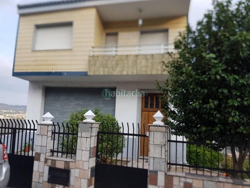 Foto 7994c5c6-b4d9-41f4-a613-5a0342267f42. Casa en Vistahermosa Ourense