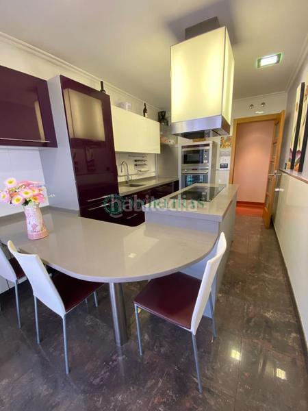 Foto 91e81c87-e5b2-476c-9321-bc5eed02e65f. Zweistöckige wohnung mit heizung parking in San Rosendo Ourense