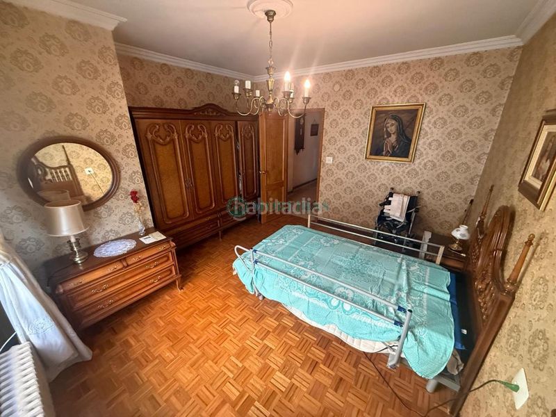 Foto e25dd990-e7b0-412b-bc06-04cbe06deefd. Piso en Centro Ourense