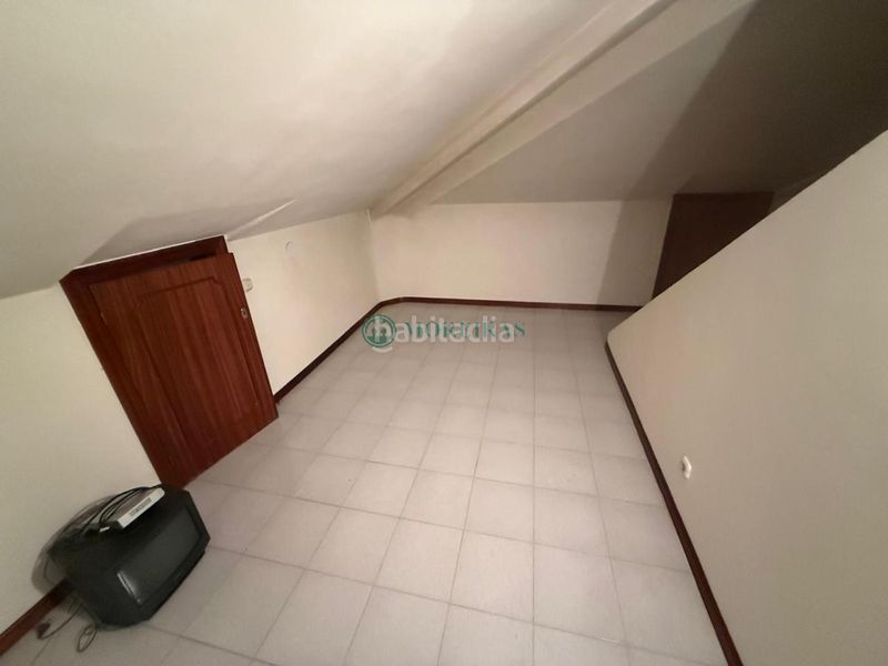 Foto 0216b017-38c0-4c4c-acad-5ab606e5c518. Chalet en San Rosendo Ourense