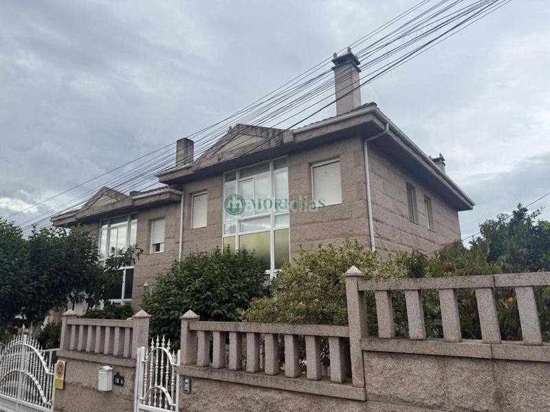 Foto 0a95f103-9b9f-4326-848d-5789790a0dd8. Chalet en San Rosendo Ourense