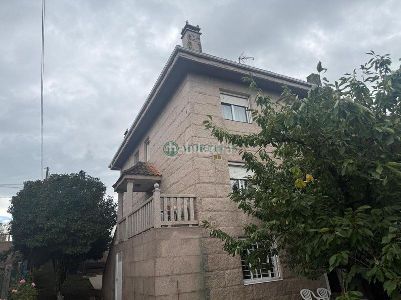 Foto c989b01d-4835-4efb-bb37-69dd6147e150. Chalet en San Rosendo Ourense