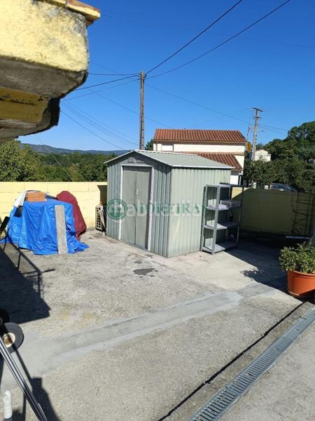 Foto 0b481644-98ba-4253-b890-31fc93dbd26d. House with heating parking in Pereiro de Aguiar (O)