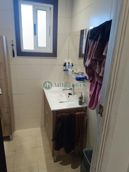 Foto 5c1959b2-92a8-42f5-a8a6-ed121a419b87. House with heating parking in Pereiro de Aguiar (O)