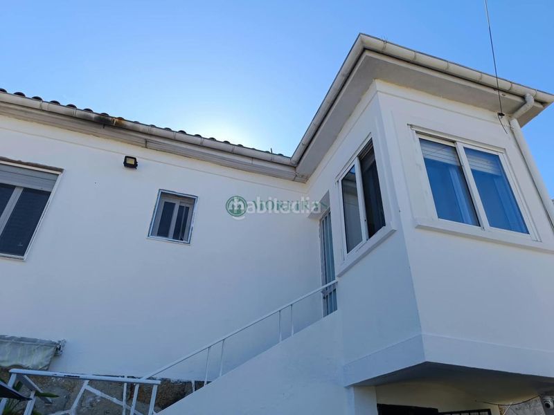 Foto ab276704-f2e0-4c96-ae34-9ebf3953b551. House with heating parking in Pereiro de Aguiar (O)