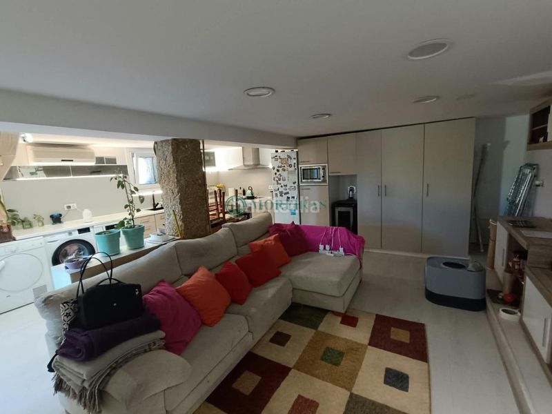 Foto fe3fd85a-03f9-46e6-8dc0-175e79d1173e. House with heating parking in Pereiro de Aguiar (O)