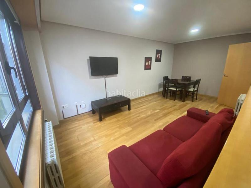 Foto 14c18214-1b5e-4521-89b8-bf934580aa18. Apartament amb calefacció a A Ponte Ourense