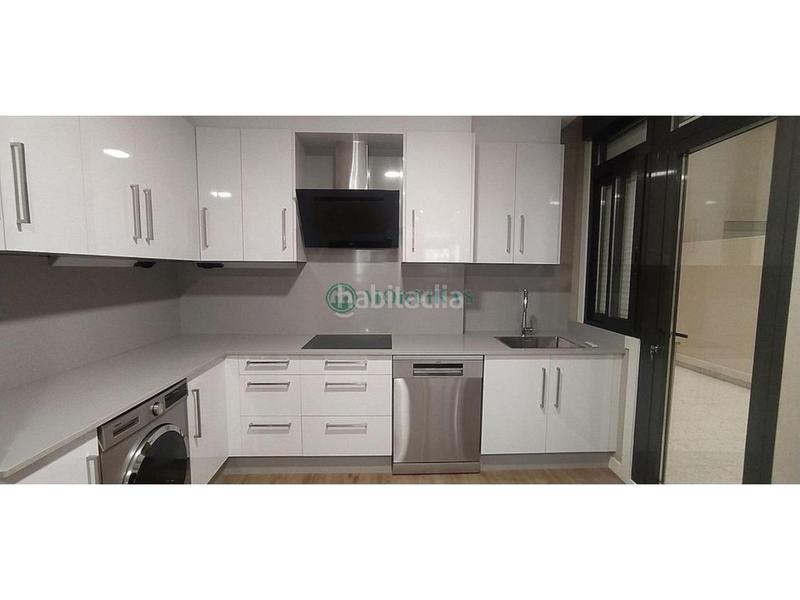 Foto 4e822777-fa37-45df-88a3-eaa268396625. Appartement avec chauffage parking dans Centro Ourense