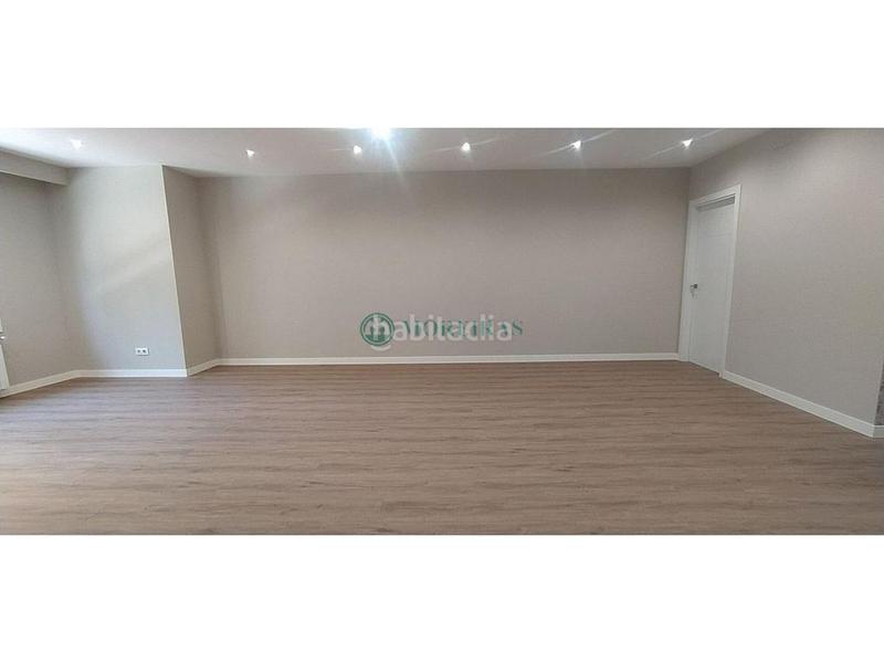 Foto bf6a2ac3-c325-43d0-ad8d-25e34c4f558e. Piso en Centro Ourense