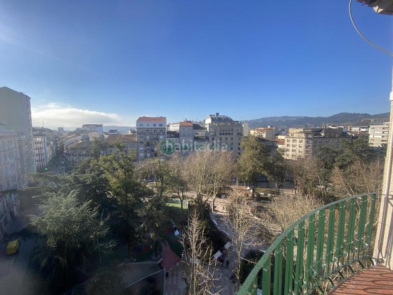 Foto b7ce145e-cf95-4f8c-9ead-9b17b156e933. Piso en Centro Ourense