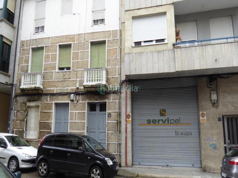 Foto 5869b4b4-b914-4b94-b92a-564902752a5e. Edificio in Couto Ourense