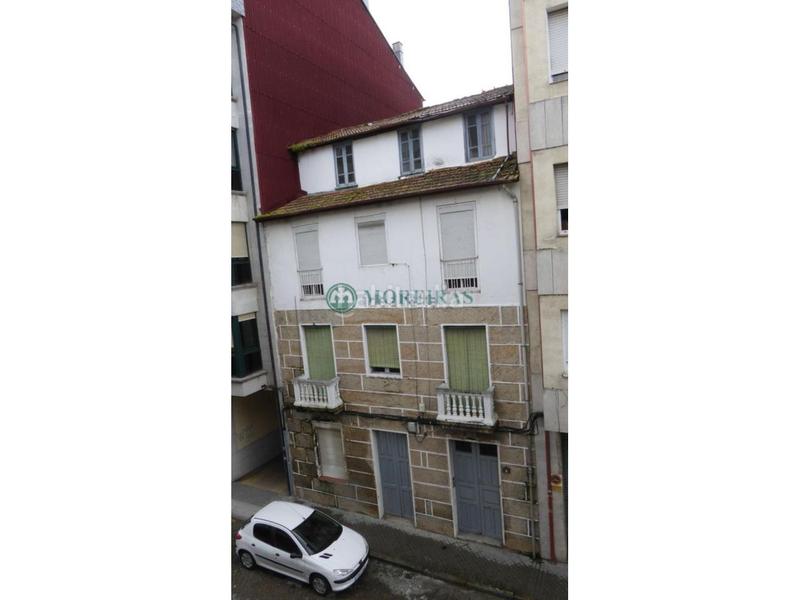 Foto 3b88333a-35dc-4458-adb2-79b8a09eee1f. Edificio en Couto Ourense