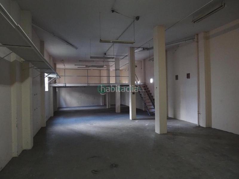 Foto 6bbf5976-c0e6-41a0-9329-bac1d60a5286. Edificio en Couto Ourense
