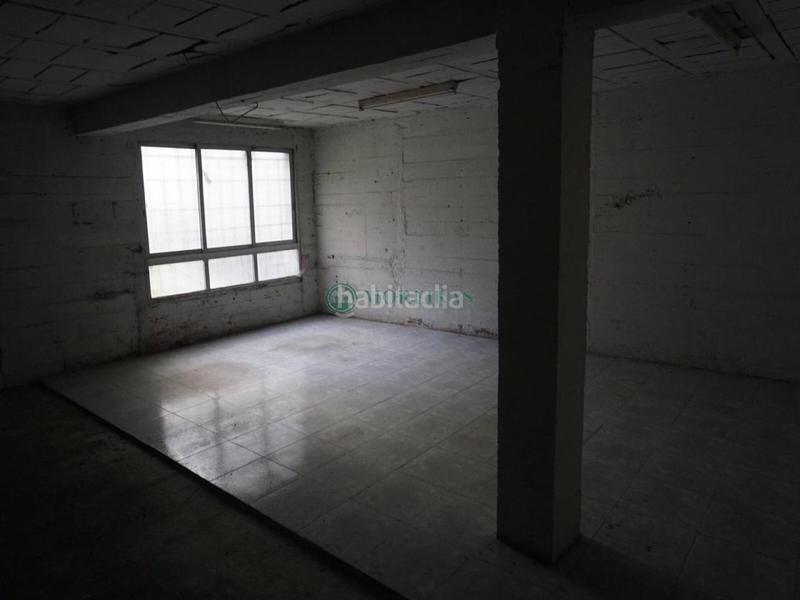Foto abc6077a-b41a-4496-af46-1bf3cb2d3b08. Edificio en Couto Ourense