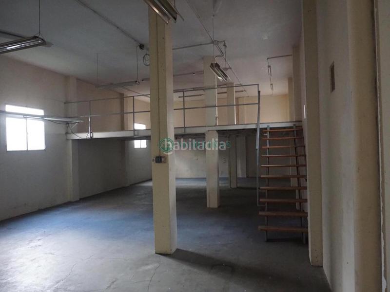 Foto c5c6dd6b-8b84-42dd-ab3a-51d52ad77926. Edificio en Couto Ourense