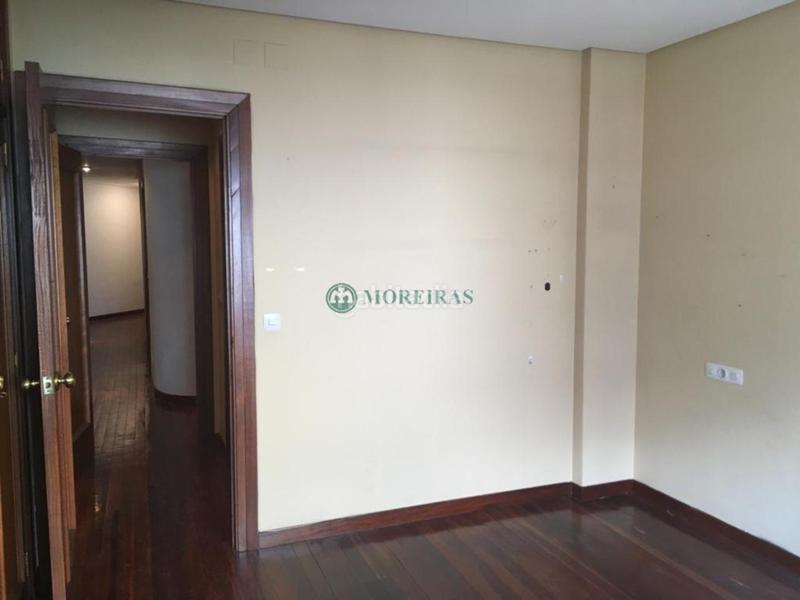 Foto 5f8b120e-499e-4304-ad23-0702dda5cc7c. Pis amb calefacció aparcament a Centro Ourense