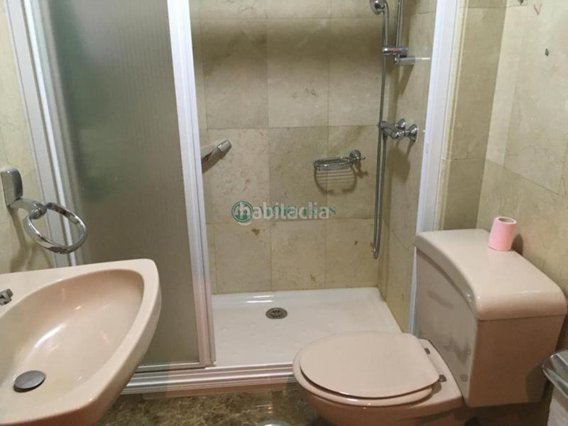 Foto ef14bc7c-fca1-40a8-88b2-78f290715a4c. Pis amb calefacció aparcament a Centro Ourense