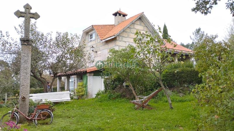 Foto bbd70d25-1972-4048-a37f-3312fbe40507. Casa en San Cibrao das Viñas