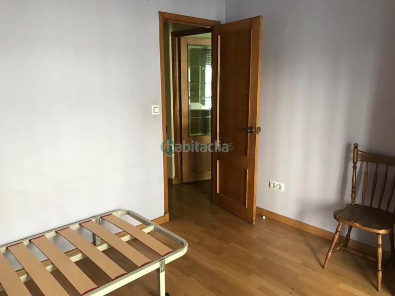 Foto 0d159300-30e6-4db3-8e21-194be5b25dc7. Piso en Centro Ourense