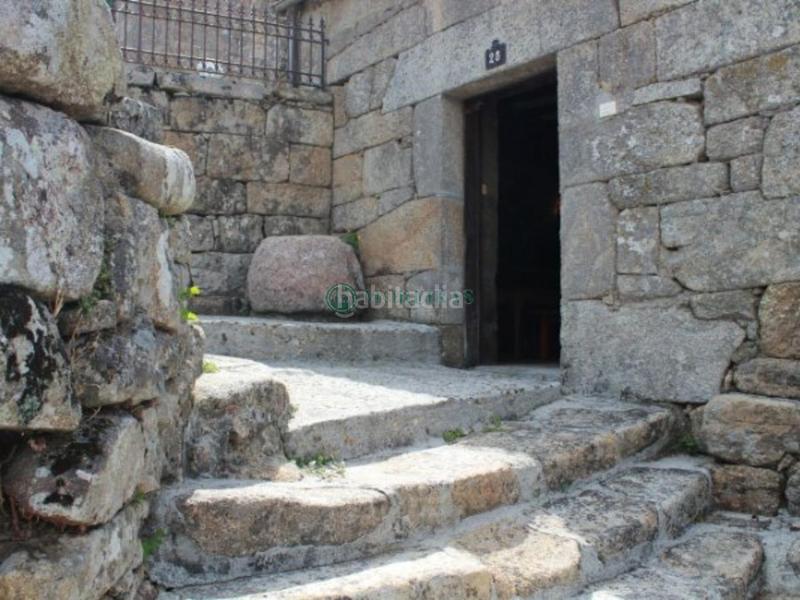 Foto accfbd5a-89ce-40cf-9a9f-8ec5b6ece3b1. Casa en As Lagoas Ourense