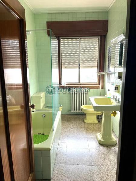 Foto 2fe56167-50b9-4c2c-bc1c-2301d098467e. Maison avec chauffage parking dans San Rosendo Ourense