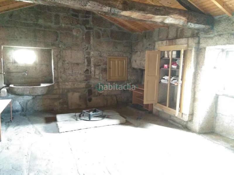 Foto a7bb12e3-3a98-42f2-9568-7f4c7f291765. Masia amb calefacció a Punxín