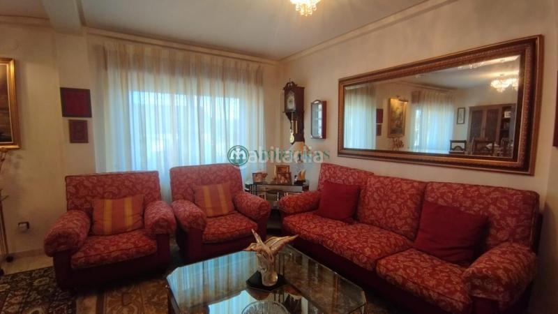 Foto 14b6a695-6760-4f36-bccc-d7a4db75cfe7. Chalet con riscaldamento parcheggio in Ventiun Ourense