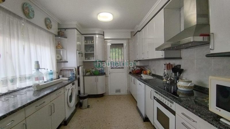 Foto 13563f19-0efd-4c09-95eb-7d621a67027d. Xalet amb calefacció aparcament a Ventiun Ourense