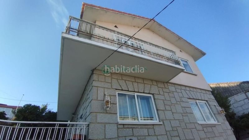 Foto a8db1fa1-46a6-406e-ada3-97a775904e6e. Xalet amb calefacció aparcament a Ventiun Ourense
