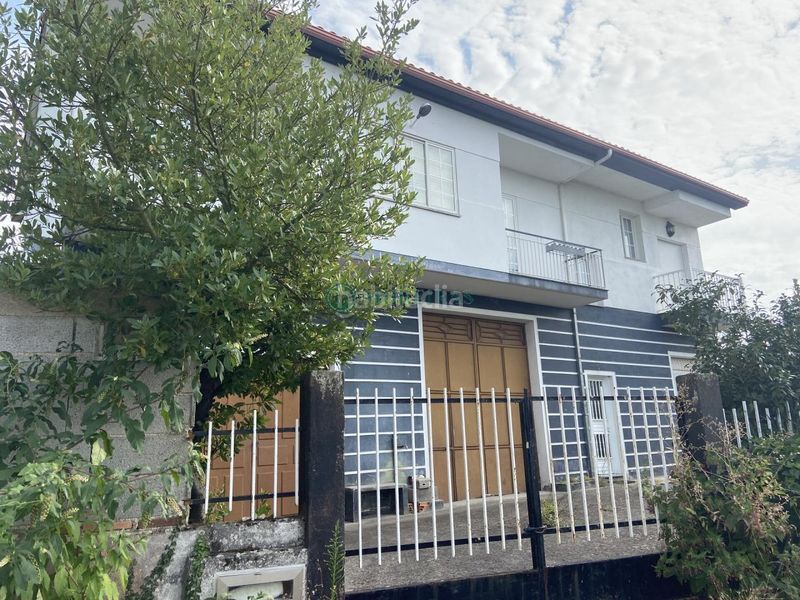 Foto 4a88a3b6-9c43-4005-8573-854ff37ea6e3. Casa amb calefacció aparcament a Mariñamansa Ourense