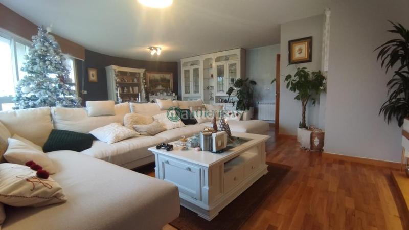 Foto 8c92c23f-6966-4f8d-9dec-a563d9398f06. Xalet amb calefacció aparcament piscina a Pereiro de Aguiar (O)