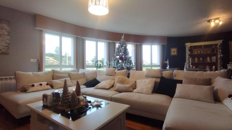 Foto 9d9ea0f0-b3f7-4490-bc35-47b4d8350e7c. Xalet amb calefacció aparcament piscina a Pereiro de Aguiar (O)