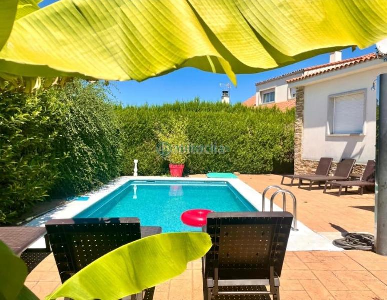 Foto dd2452a4-d9d5-4206-a0f3-68c51ebd9312. Xalet amb calefacció aparcament piscina a Pereiro de Aguiar (O)