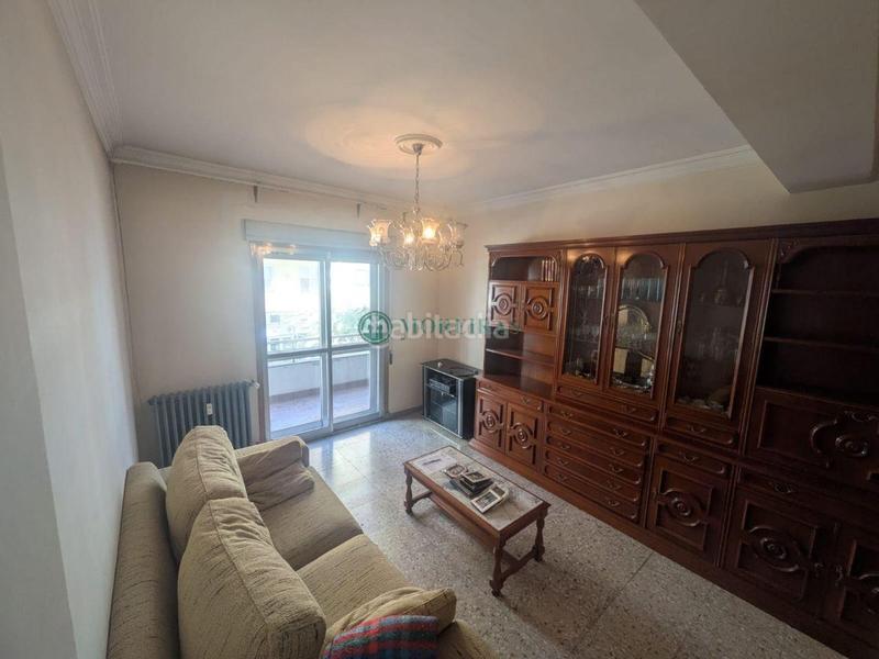 Foto 5f1e0859-d786-4b7e-b9ab-f199735e166e. Appartamento con riscaldamento parcheggio in Ventiun Ourense