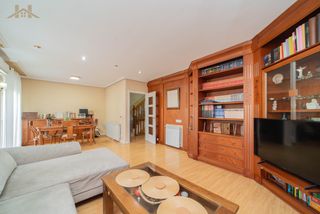 Duplex in Calle Real