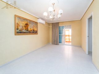 Etagenwohnung  Calle de pérez escrich. Piso en venta en calle de pérez escrich s/n, centro - ayuntamien