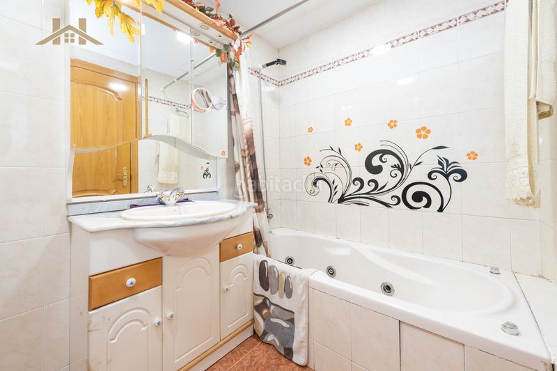 Foto 050ad6f8-957b-4da9-bbf6-694ba6e4da06. Flat with heating parking in Parque Europa-Los Pitufos Pinto
