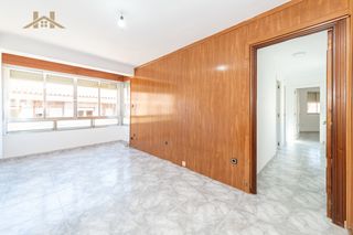 Flat  Calle del poeta gippini. Piso en venta en poeta gippini 3, parque europa - los pitufos, p