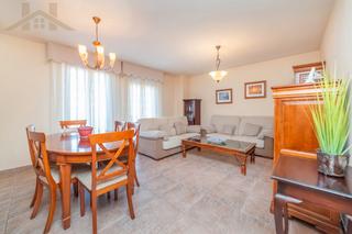 Pis  Calle de san martín. Dúplex en venta en pinto – 3 dormitorios y garaje