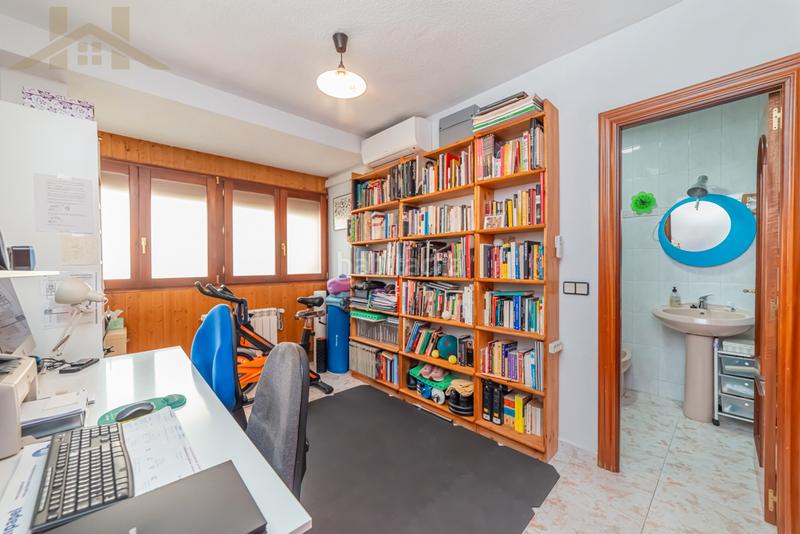 Foto 000478f3-1ad5-4395-bc8a-b75e0cf2518f. Àtic amb calefacció aparcament a Parque Europa-Los Pitufos Pinto