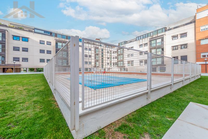 Foto 4de6d350-bcab-43ba-8f49-8f58d7b3c476. Pis amb calefacció aparcament piscina a Tenería I-Tenería II Pinto