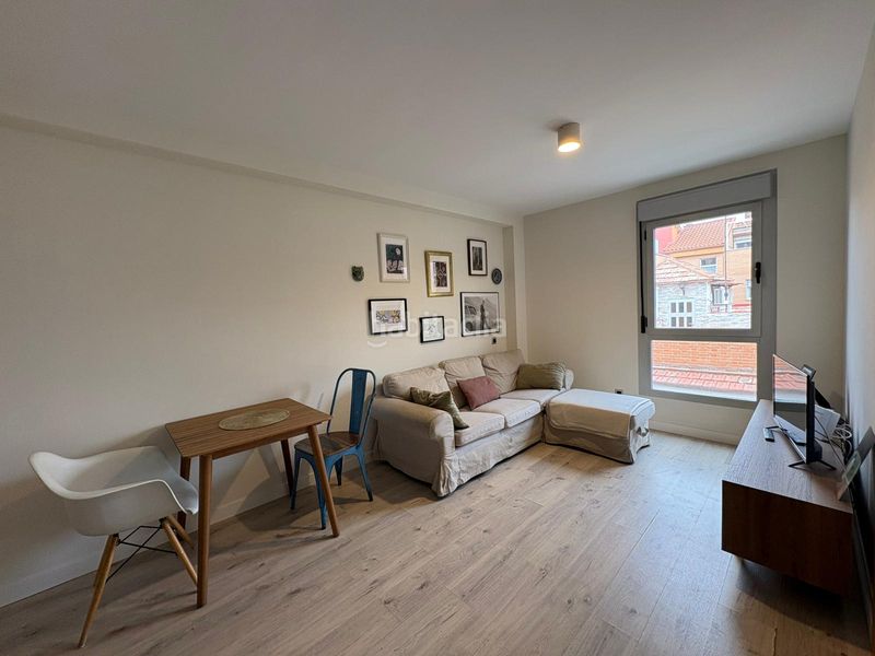 Foto 2b08f6f1-2e71-43db-8ad8-92b3c7f936fb. Rent flat with heating parking in Parque Europa-Los Pitufos Pinto