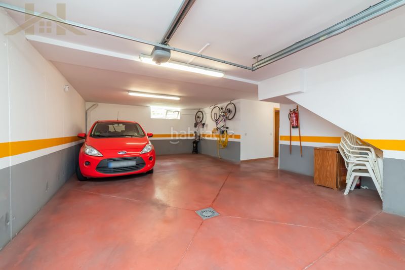 Foto 6c51ac18-3d41-459a-a9f7-6606de388e9e. Casa aparellada amb calefacció aparcament a Parque Europa-Los Pitufos Pinto
