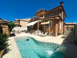 Casa  Avda del parque. Chalet individual calidades lujo