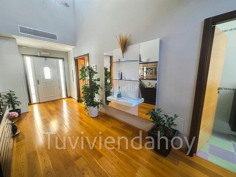 Foto d952fd9d-4c82-4036-af80-f95462eaf027. Casa a Puerta de Murcia-Colegios Ocaña