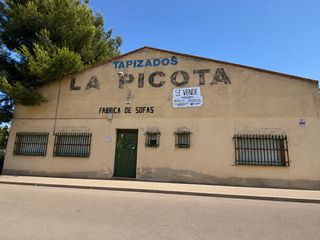 Local Comercial  Cr. yepes. Nave industrial de 339 m con parcela de 1.480 m y doble acceso p