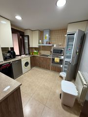 Etagenwohnung  Centro médico. Piso 2 dormitorios zona centro médico
