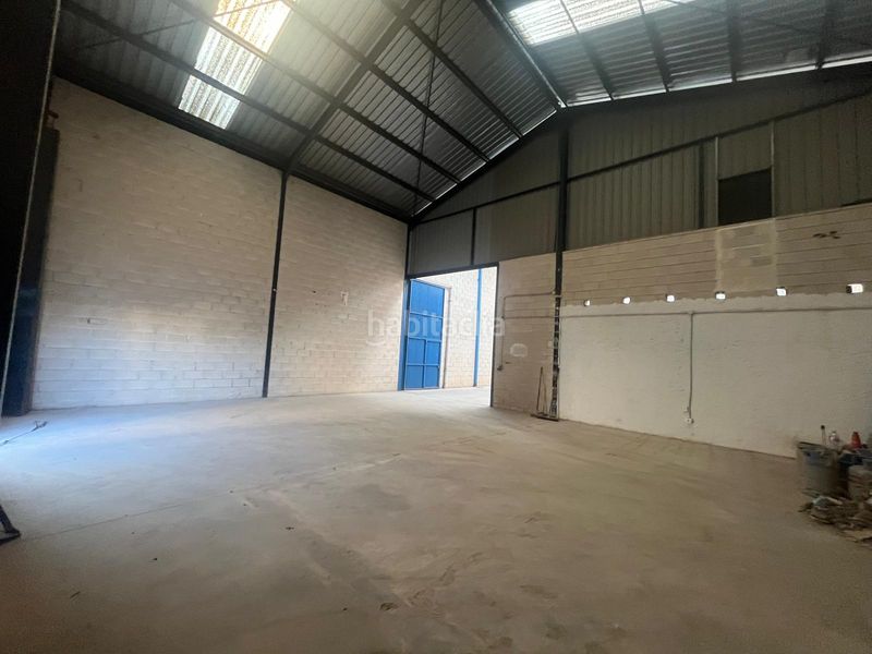 Foto 2993e6ec-3b8a-4b06-b27f-6568699296b4. Rent business premise in Entrada-Gasolineras Ocaña