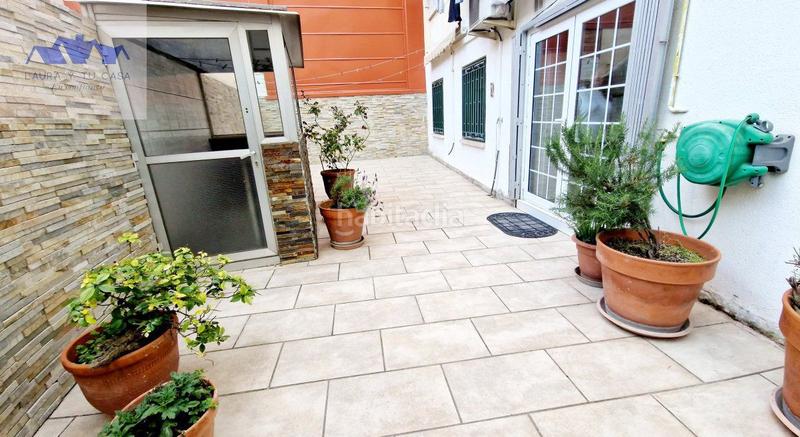 Foto 39c4157d-df52-4f22-ad44-530f339191f9. Piano terra con riscaldamento in Ajuntament-Maragall Ripollet